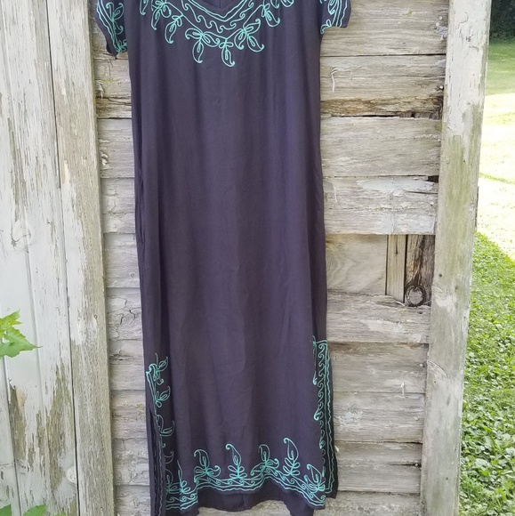 Boho Embroidery Black Maxi Hippie Dress - Picture 3 of 7